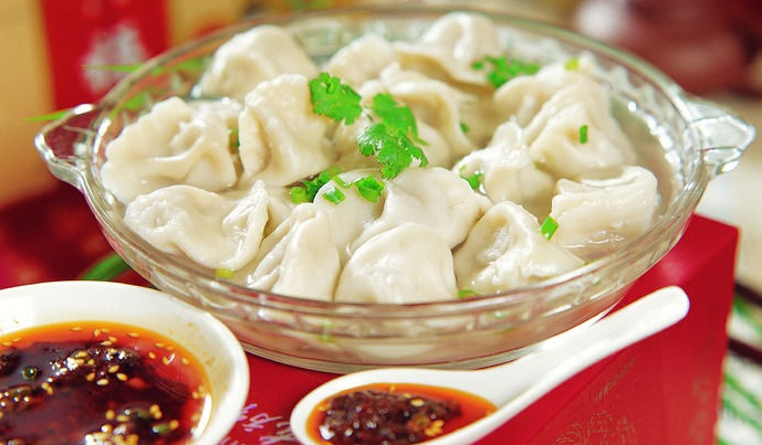 【冷冻】中国名点 山东三鲜/多种蔬菜口味水饺子1kg