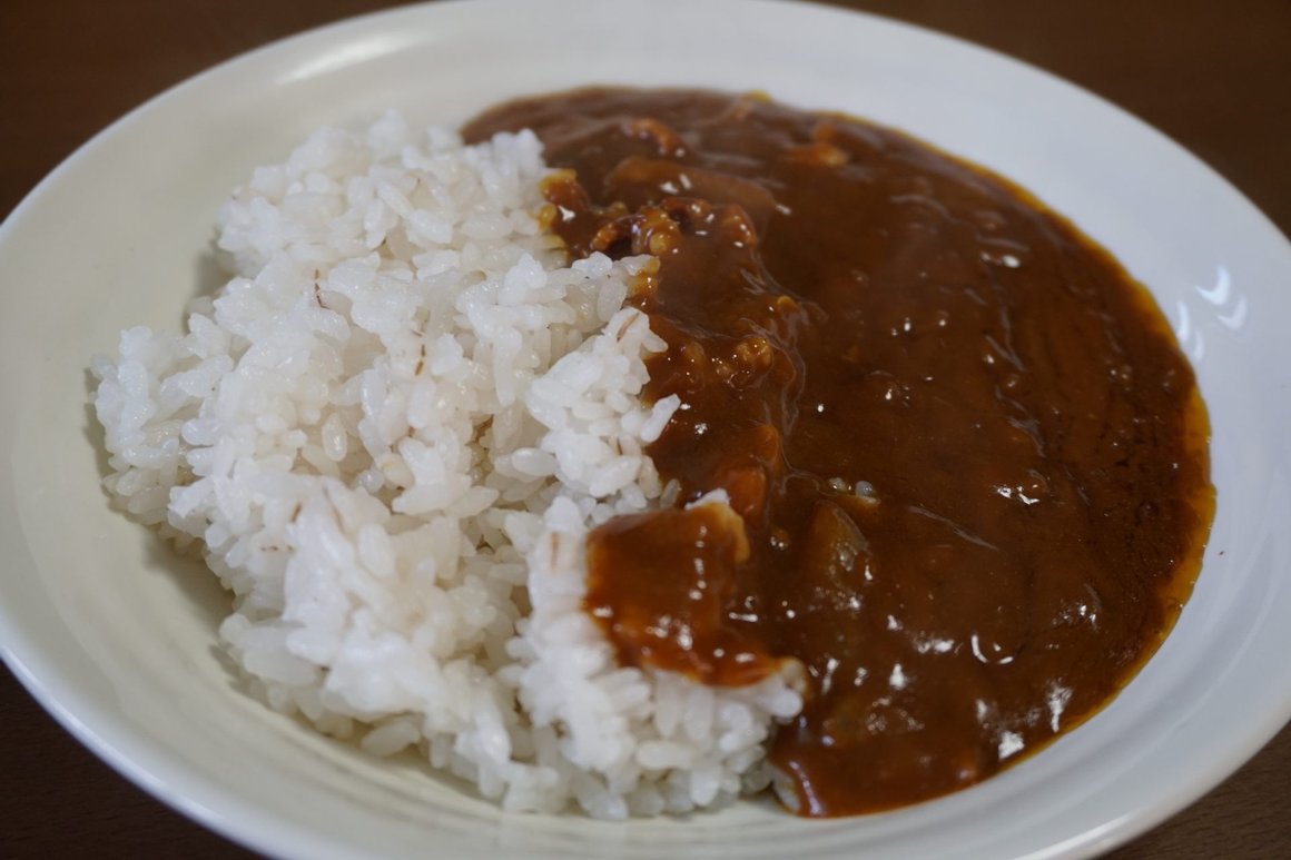 明治 MEIJI 銀座咖喱 中辛/ 辛口 180g商品描述